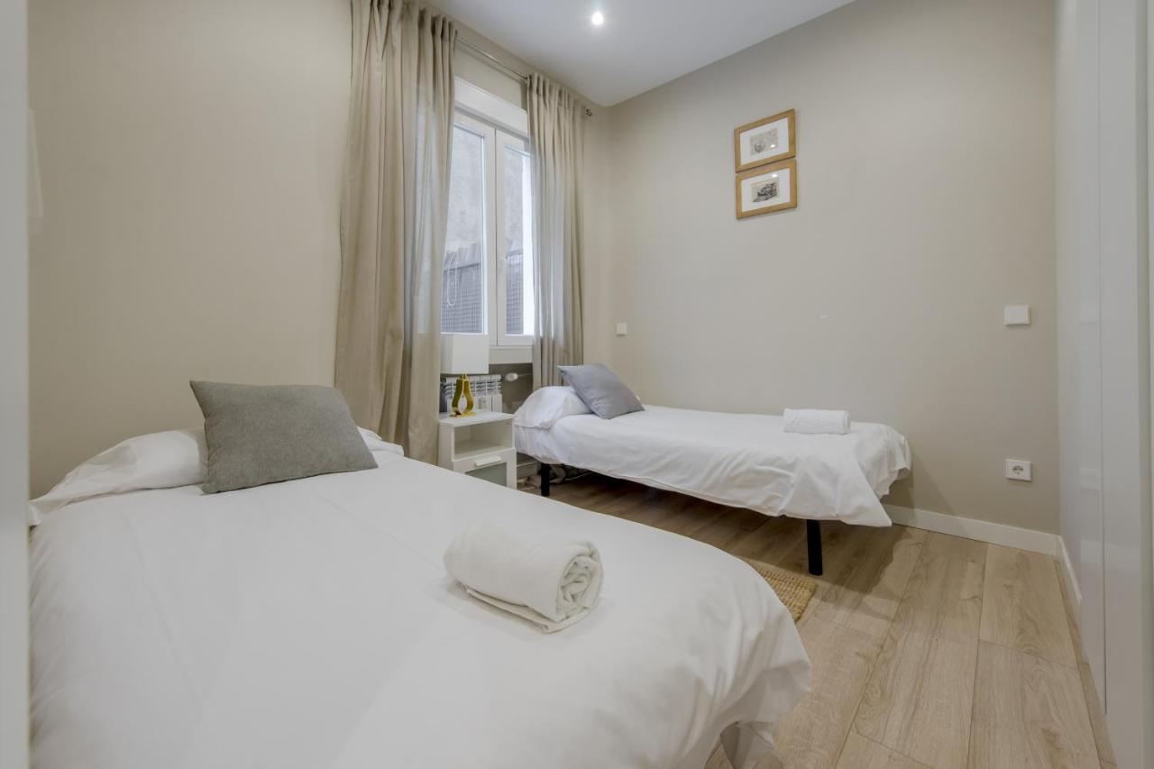 Acogedor Apt 3 Habitaciones Y Terraza En El Centro Madrid Exterior foto